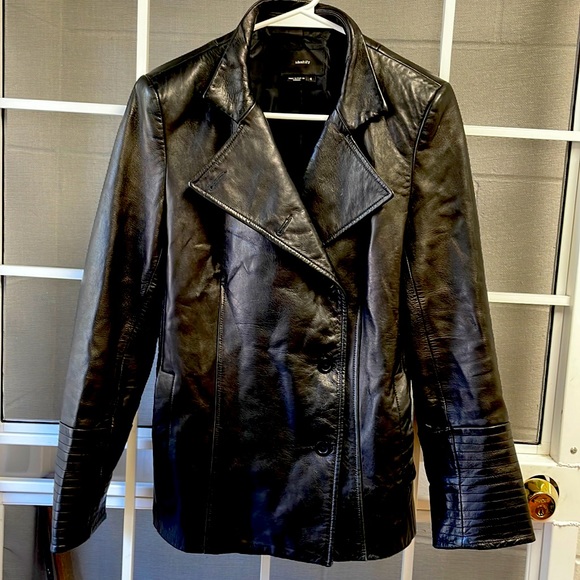Identify black leather jacket size 4 - Picture 1 of 10